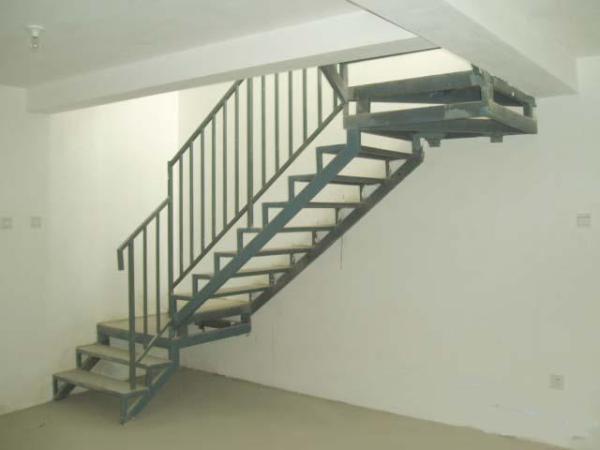 楼梯焊接