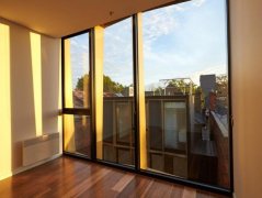 铝包木门窗怎么样保养 铝包木门窗的优点,发现建材市场上有很多