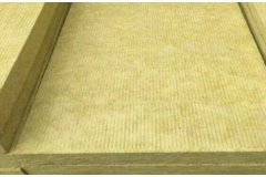 彩钢岩棉夹芯板价格是多少 彩钢岩棉复合板材质,克服了以往板材没有满