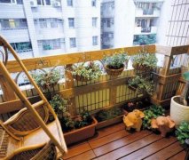 阳台防腐木花架有哪些特点 阳台防腐木花架制作要点,不仅仅是客厅卧室以及