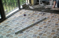 铺瓷砖操作要点 铺瓷砖注意事项有哪些,铺瓷砖是必不可少步骤