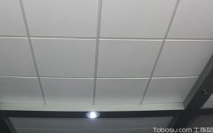 铝扣板天花吊顶材料有哪些?常见铝扣板介绍,而且市面上铝扣板吊顶