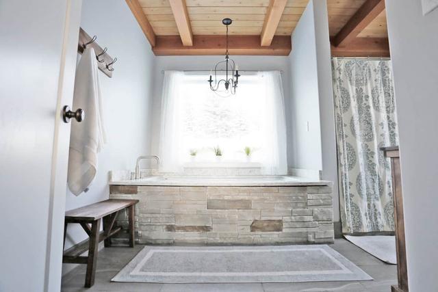 浴室凳子怎么装 这些创意让浴室空间更加宁静舒适!