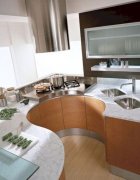 关于厨房的布局 别只懂用L型这种新式设计美观性更强,厨房不管是布局和小细