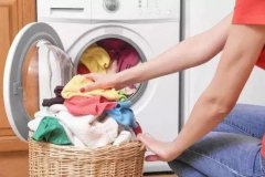 洗衣机的使用这些错切勿犯 不然衣服越洗越脏,在日常洗衣机使用过程