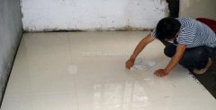 地板铺贴的正确方式 地板砖铺贴小常识,地板是家庭装修中必不