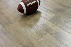 地板胶选购技巧 选购优质合用地板胶,这种直接使用地板胶铺