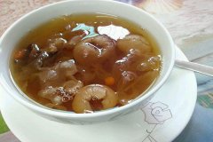 土茯苓煲汤的几种做法 美味与养生可以兼得,土茯苓作为既能当食材